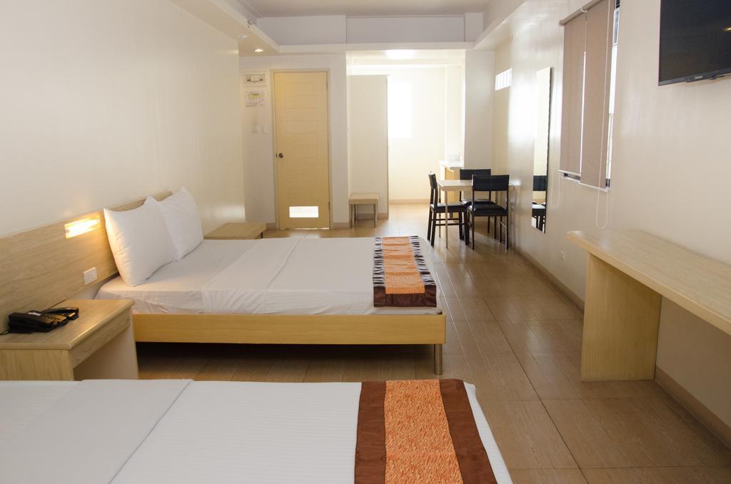 M Suites Hotel Makati City Dış mekan fotoğraf