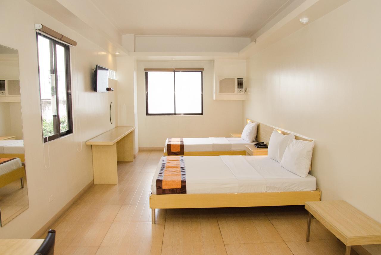 M Suites Hotel Makati City Dış mekan fotoğraf